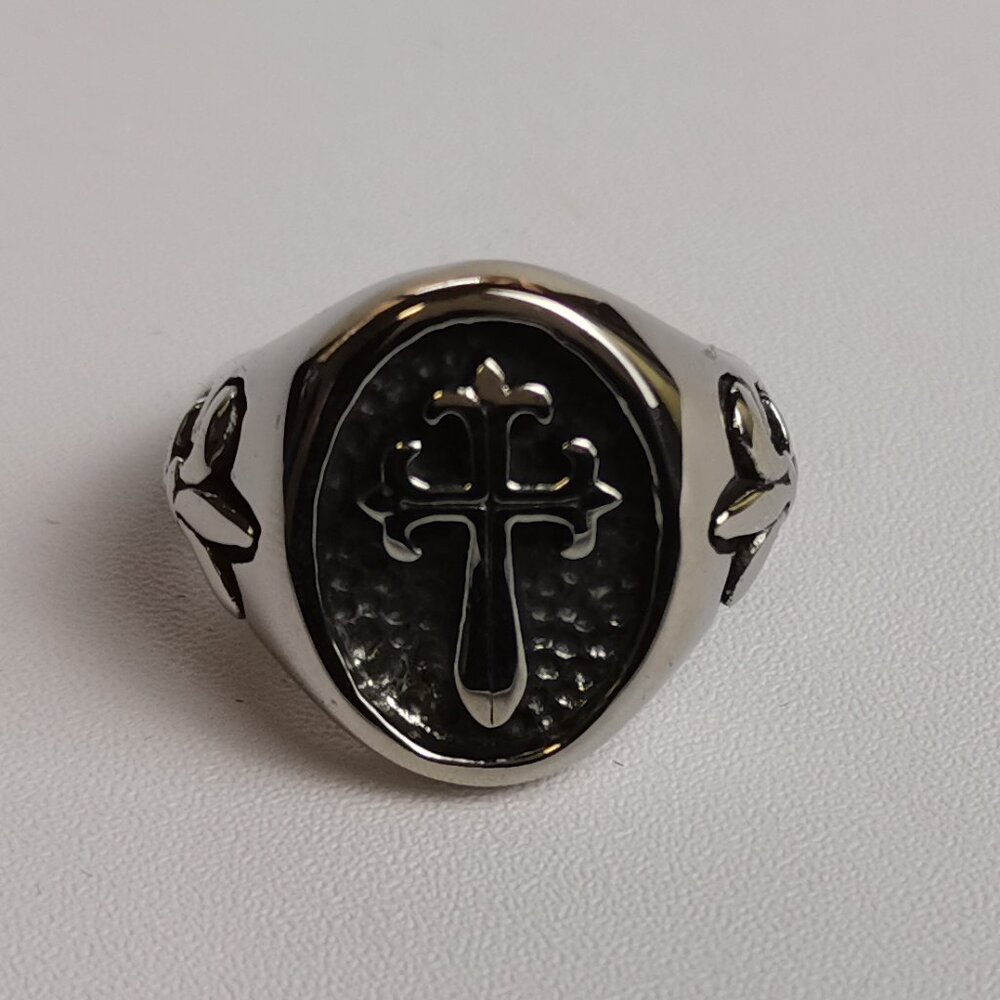 Second-hand women's vintage rings